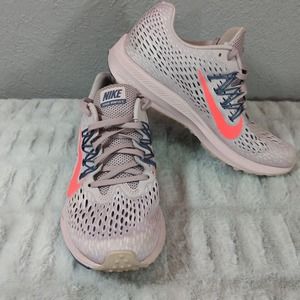 Nike Shoes Womens 8 Zoom Winflo 5 Running AA7414-600 Prim Rose Sneakers
